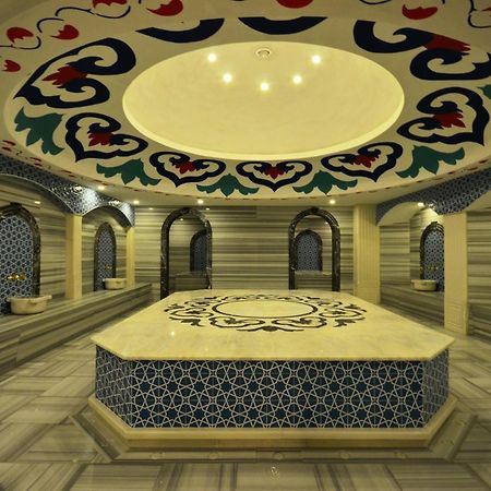 Konak Seaside Tower-King'S Apartments มาห์มุตลาร์ ภายนอก รูปภาพ