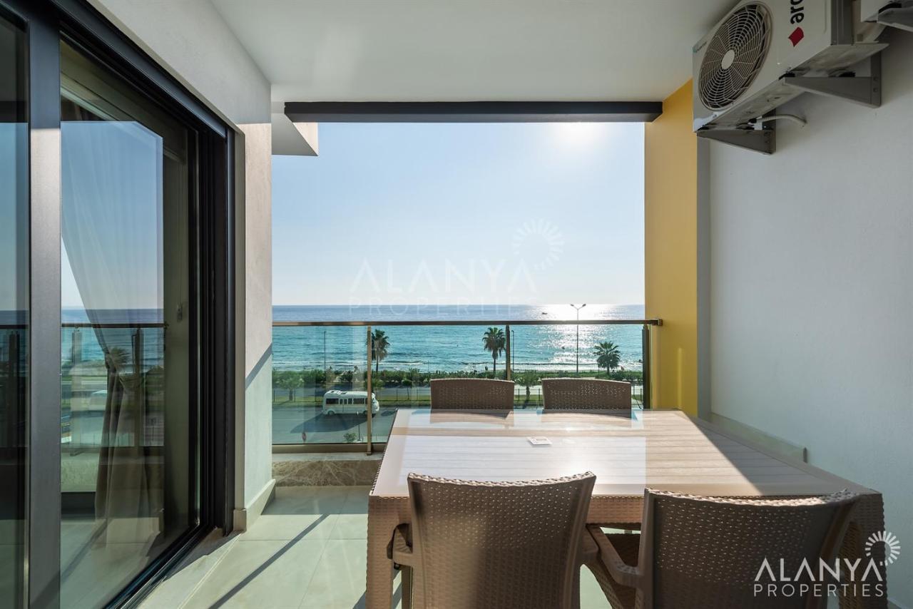 Konak Seaside Tower-King'S Apartments มาห์มุตลาร์ ภายนอก รูปภาพ