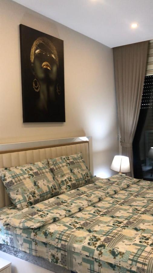 Konak Seaside Tower-King'S Apartments มาห์มุตลาร์ ภายนอก รูปภาพ